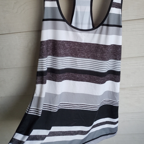 Xersion Monochromatic Black & White Grey-scale Striped Racerback Tank Top - Picture 7 of 16